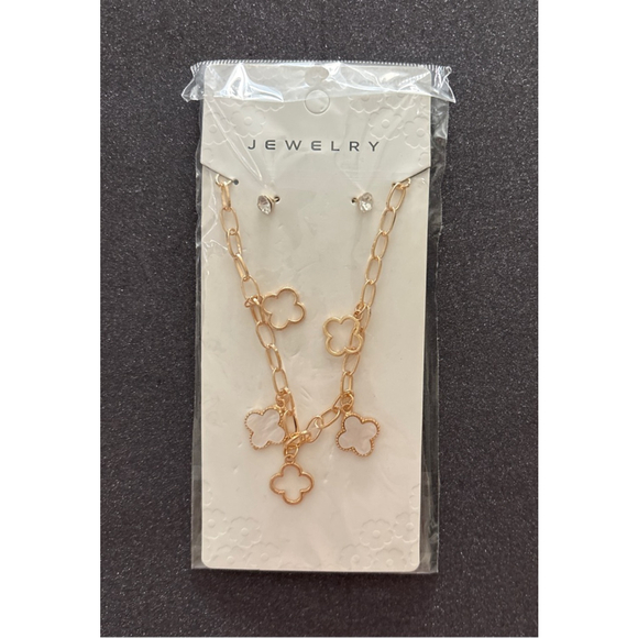 Unbranded Jewelry - 2/$12 Women's Unbranded Gold Tone Clover Charm Necklace & Earring Set, One Size